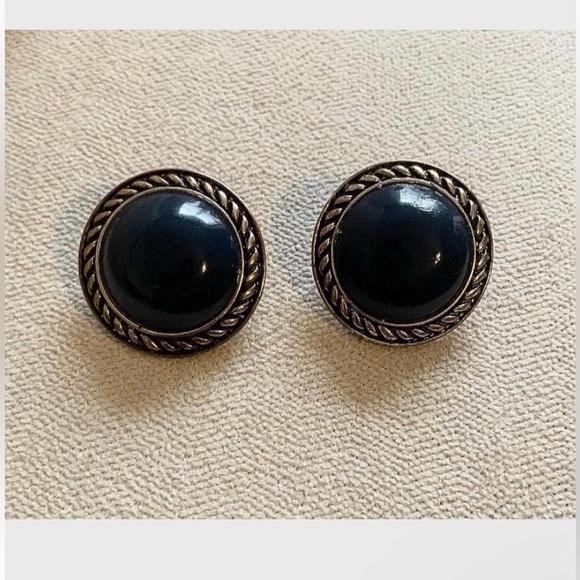Vintage solid round Earring, Blue - Picture 1 of 2